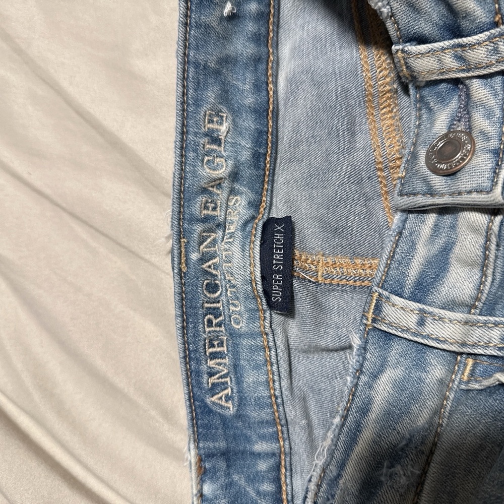 American Eagle Outfitters Distressed Blue Skinny Jeans - Picture 4 of 6